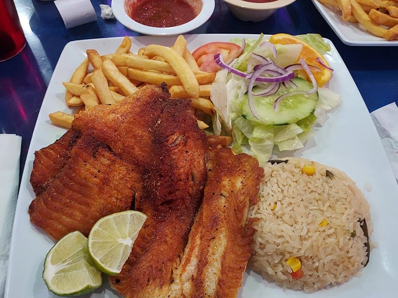 Mariscos La Marea #1 Seafood & Bar food
